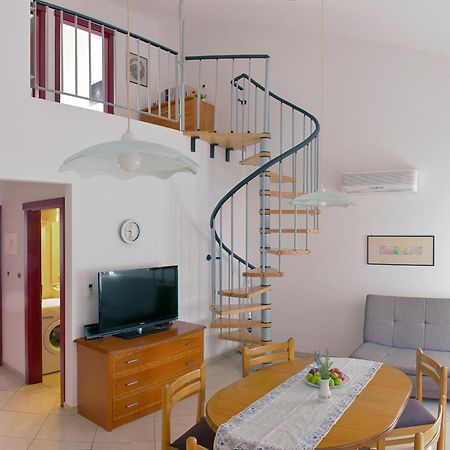 Pino Apartment พูลา ภายนอก รูปภาพ